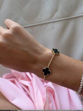 14K Yellow Gold Black 5 Leaf Clover Bracelet Black Onyx
